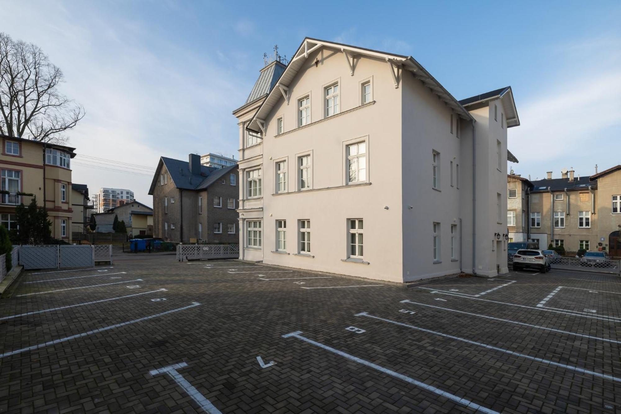 Dwie Wieze Miedzyzdroje Bagian luar foto