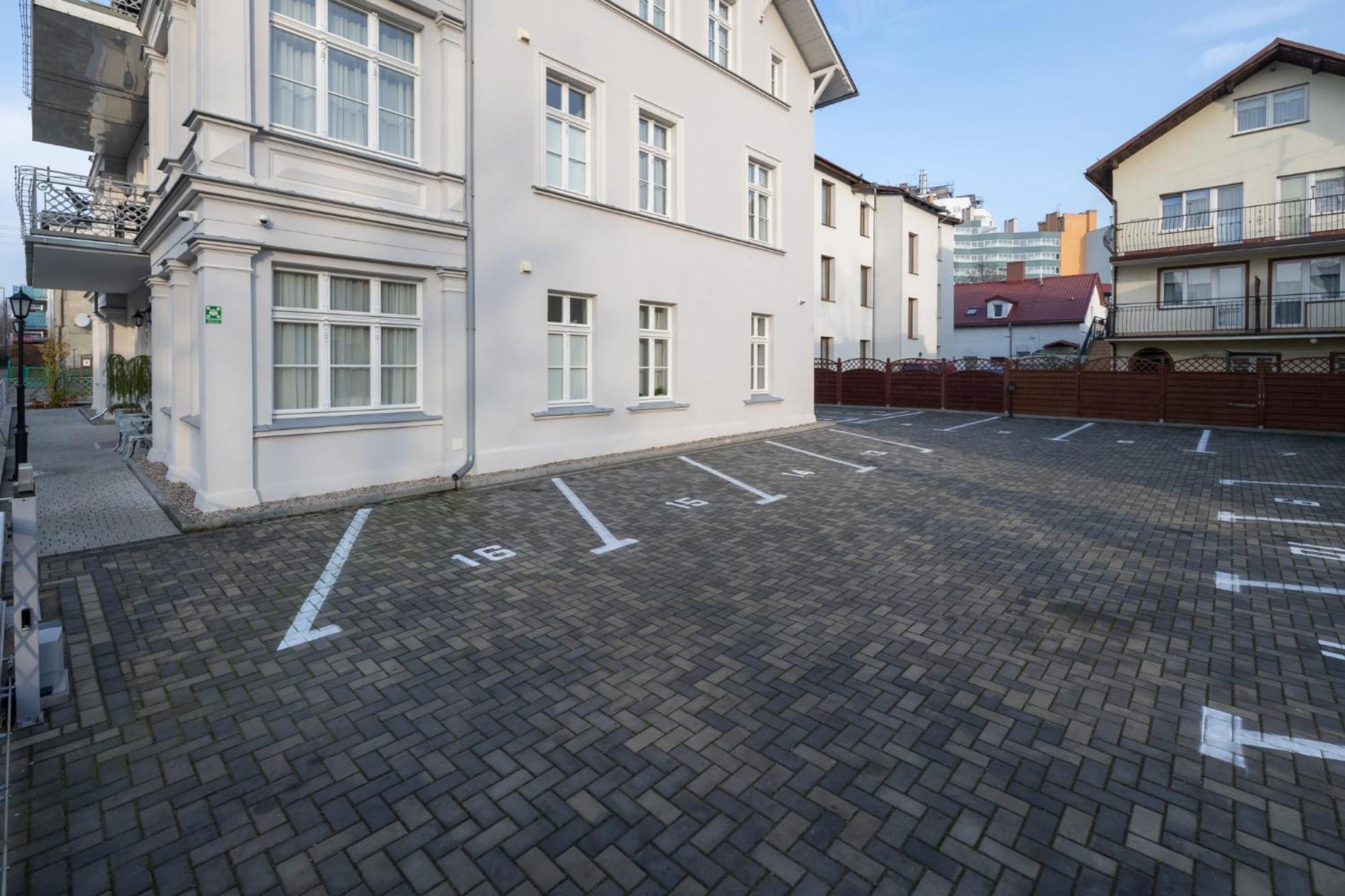Dwie Wieze Miedzyzdroje Bagian luar foto
